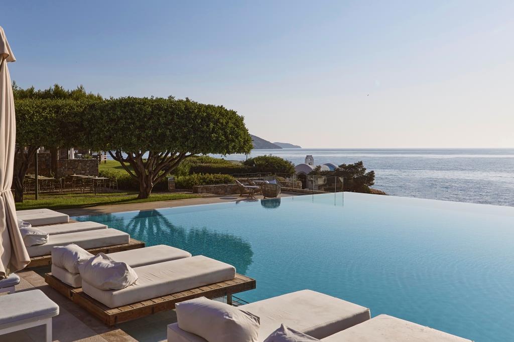 St Nicolas Bay Resort Hotel & Villas 2