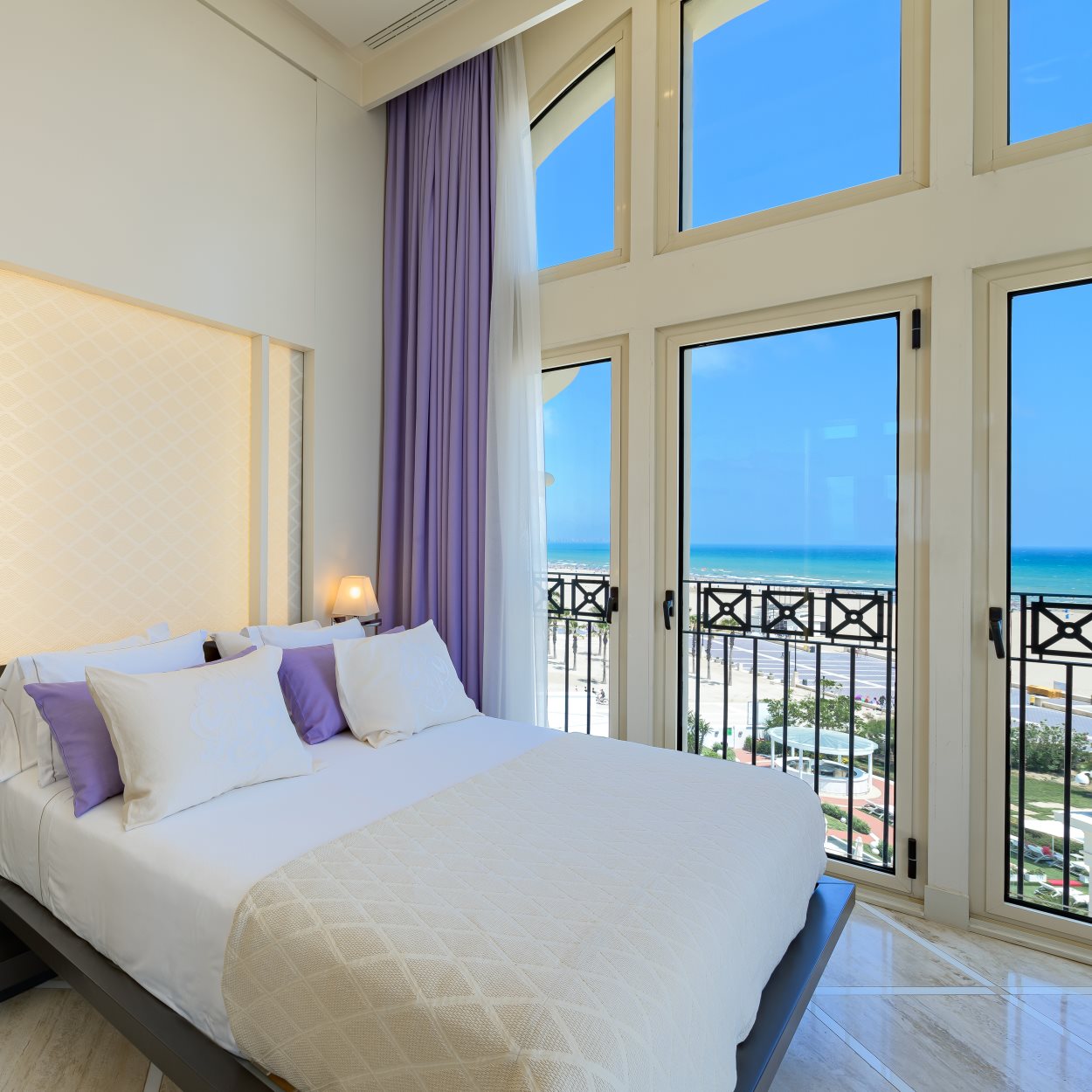 Las Arenas Balneario Resort 5
