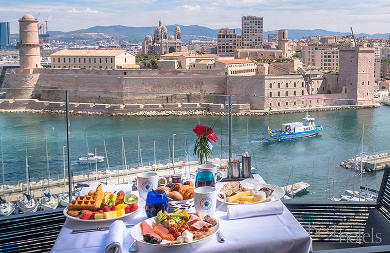 Sofitel Marseille Vieux-Port  1