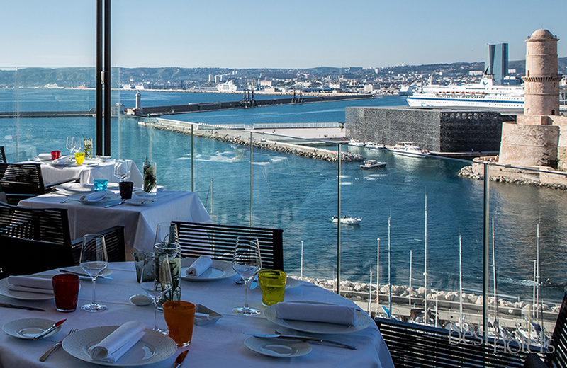 Sofitel Marseille Vieux-Port  5