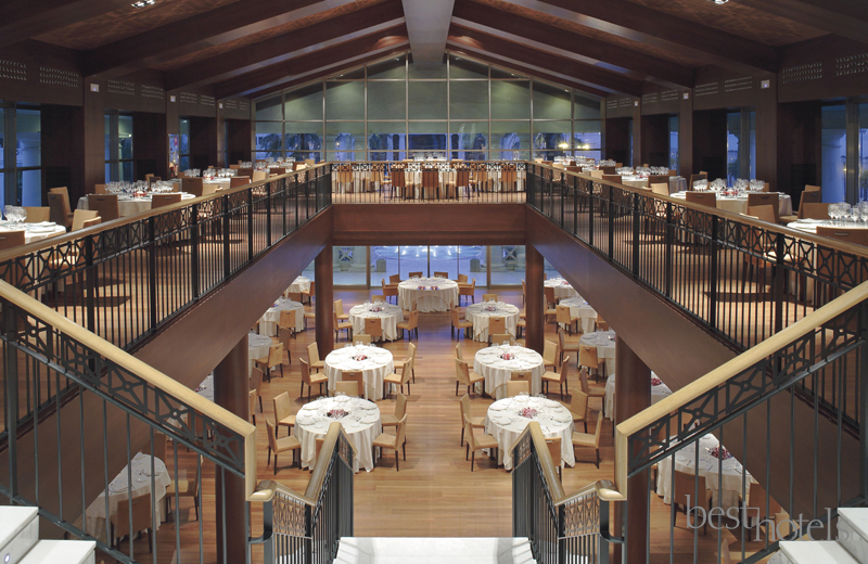 Las Arenas Balneario Resort 4